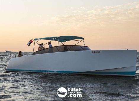 «van Dutch 40» Rent A Speedboat In Dubai