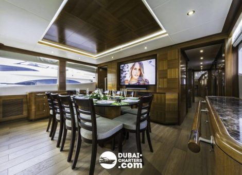«majesty 101» Аренда яхты в Дубаи