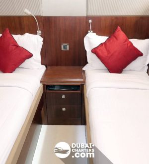«galeon 78» Аренда яхты в Дубаи