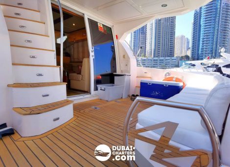«majesty 48» Аренда яхты в Дубаи